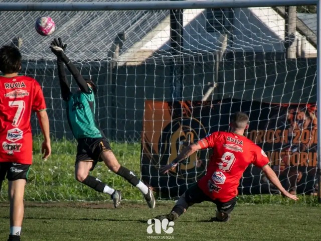Espigas y Municipales jugar�n por el t�tulo de la �Copa Marinangelli�